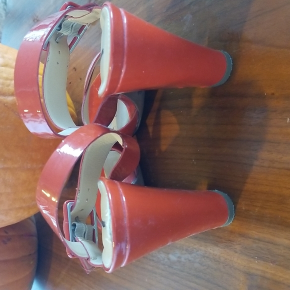 J crew orange red patent leather strappy heels - Picture 4 of 13